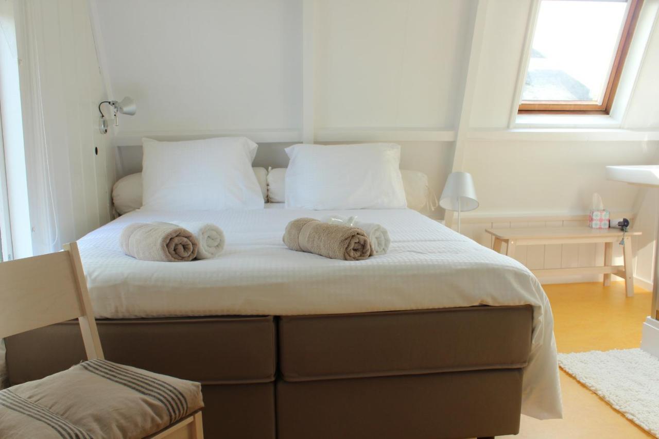 Bed and Breakfast Uniqueludique Middenbeemster Exterior foto